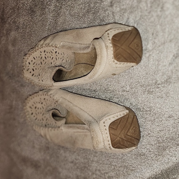 Women's Minnetonka moccasins - size 8 - Picture 1 of 8